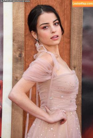 Katie Sarife photo #0005