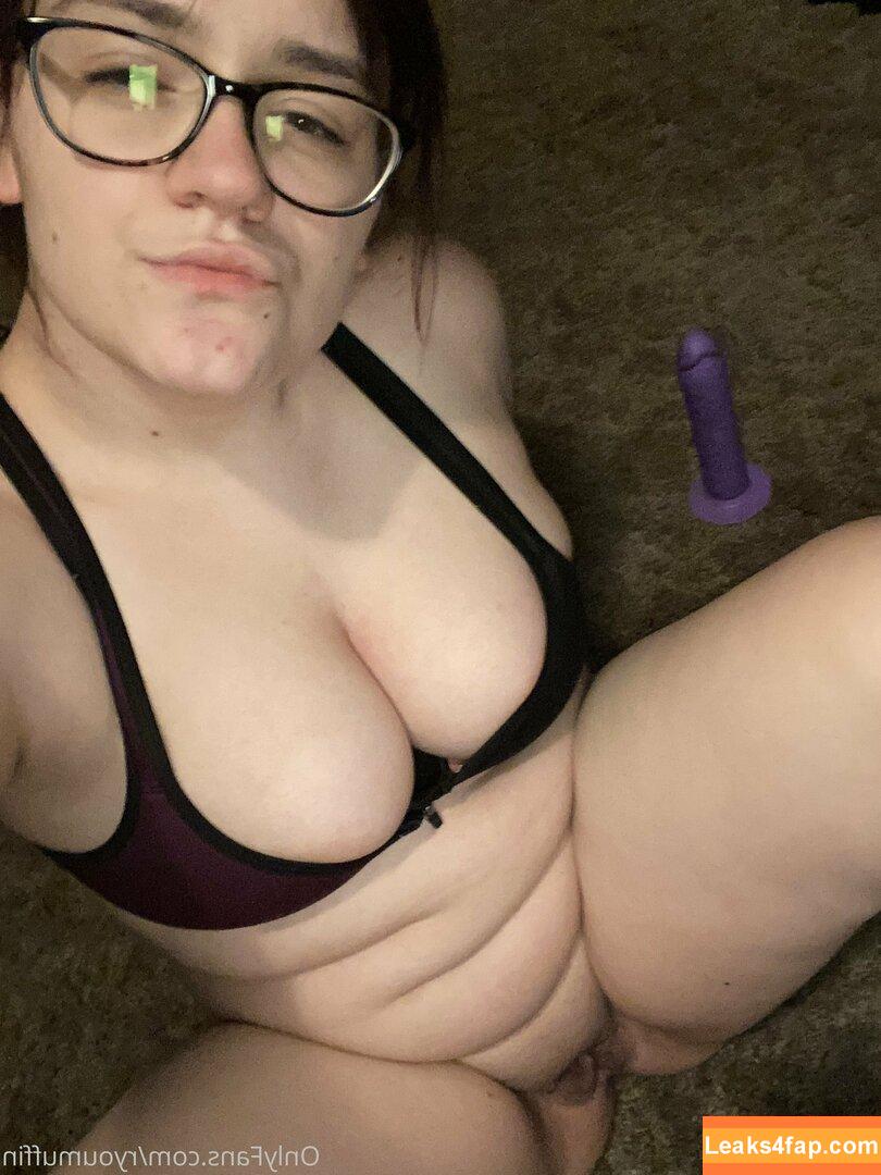 katiebuggz / katiebugs_ leaked photo photo #0021