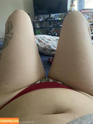 katiebuggz photo #0049