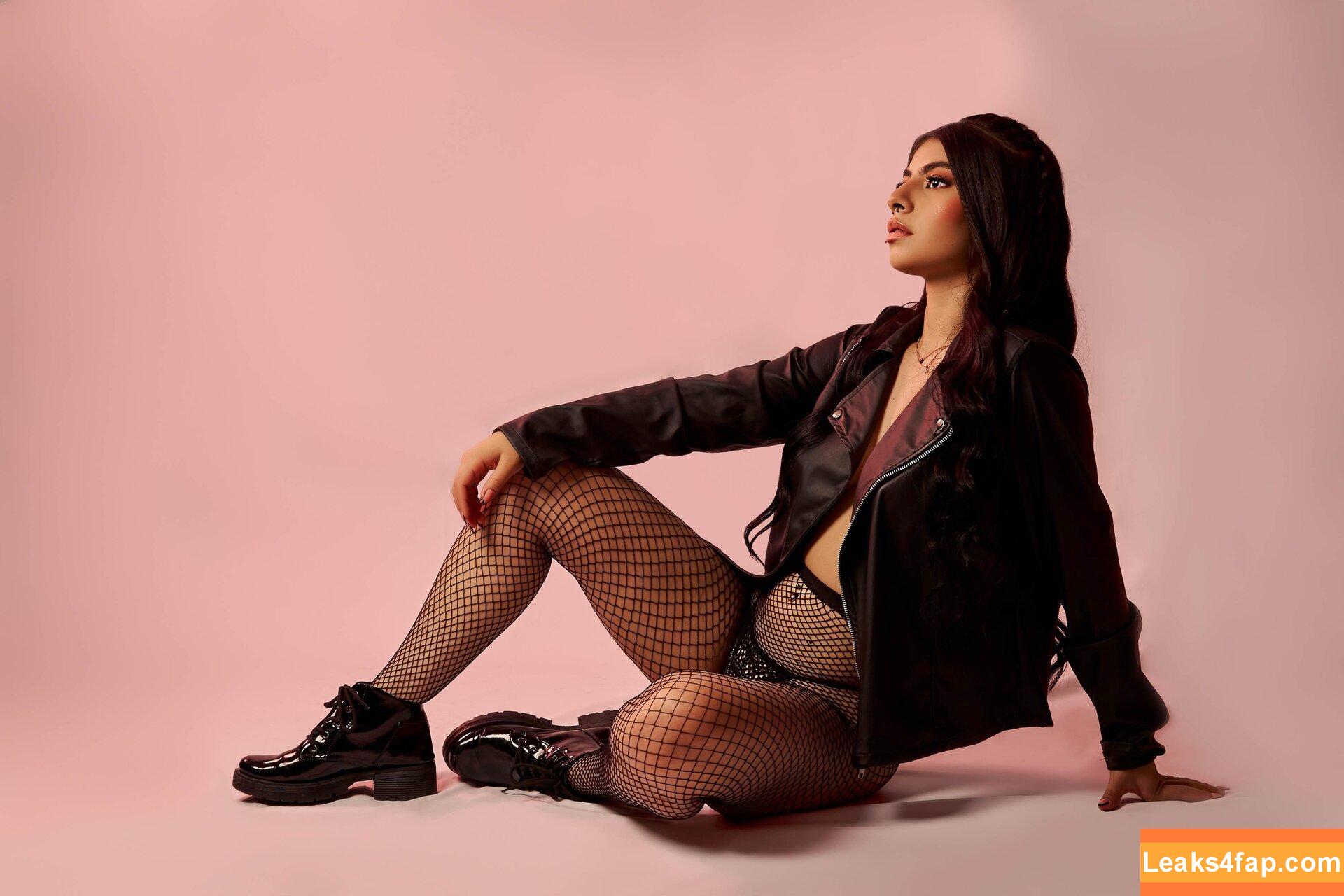 katiepeach_ /  leaked photo photo #0004