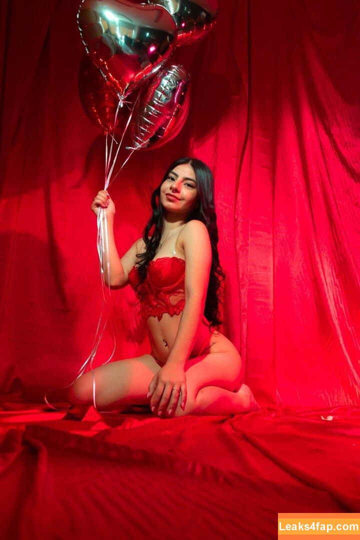katiepeach_ /  leaked photo photo #0011