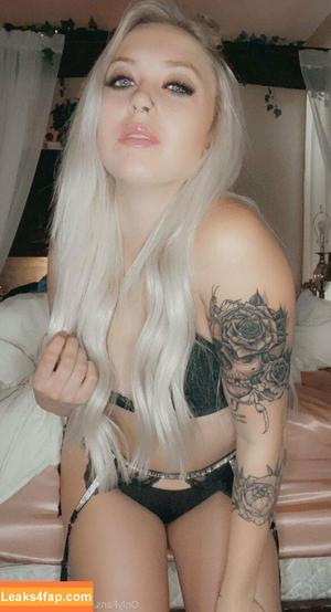 katiewarren18 фото #0113