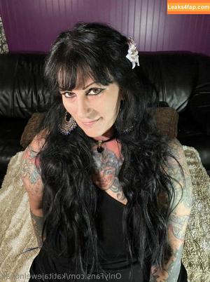 katitajewelnovak photo #0115