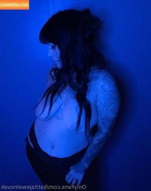 katitajewelnovak photo #0126