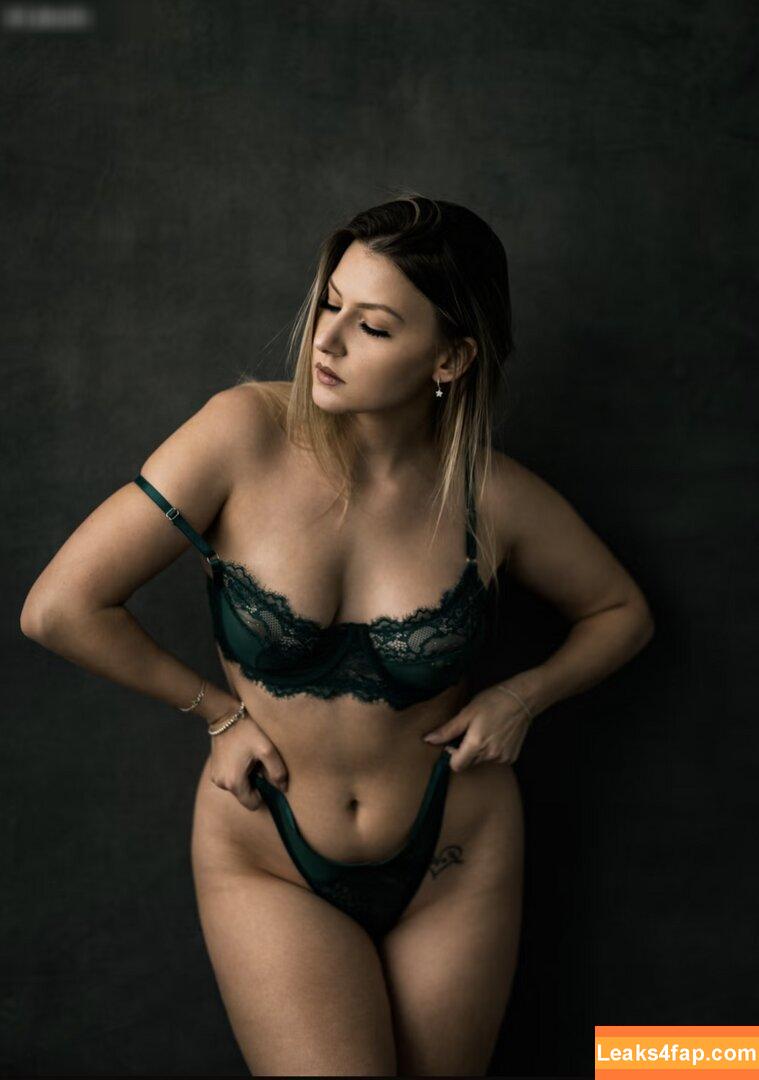 Katjaxlena (katjaxlena_sensual) / Katjaxlena_sensual leaked photo photo #0066