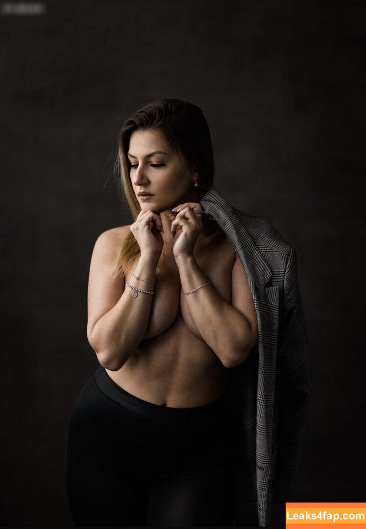 Katjaxlena (katjaxlena_sensual) / Katjaxlena_sensual leaked photo photo #0068