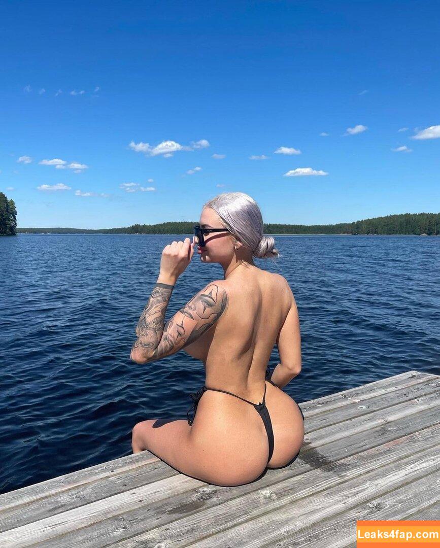 Katriina Lindqvist / katriina__l leaked photo photo #0021
