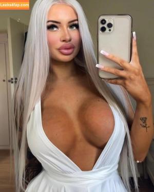 Katriina Lindqvist фото #0008