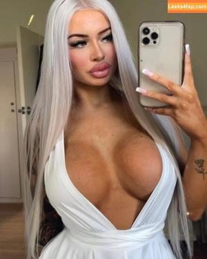 Katriina Lindqvist фото #0009