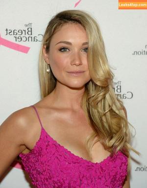 Katrina Bowden фото #0027