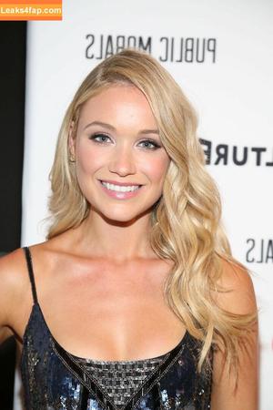 Katrina Bowden photo #0156