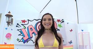 Katrina Colt photo #0011