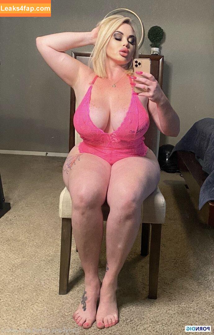 katrinathicc / trina1595 leaked photo photo #0202