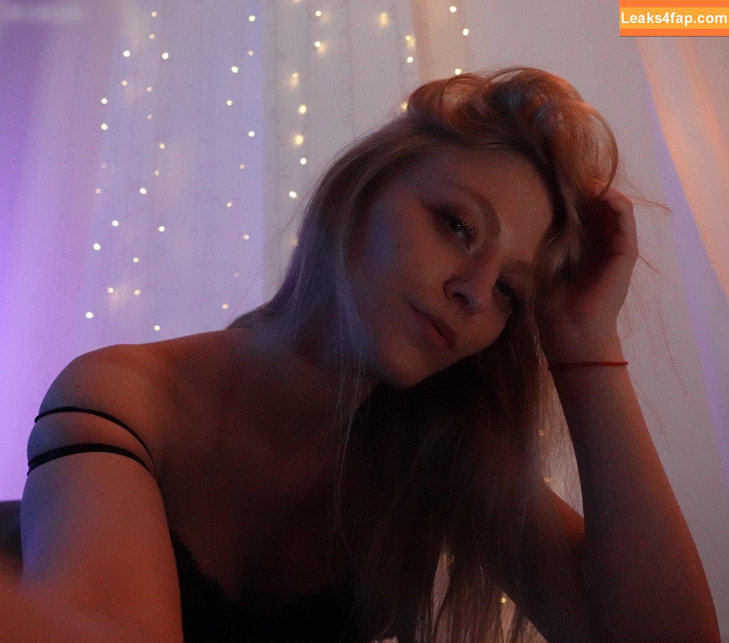 Katrine ASMR / itsyourkatrine leaked photo photo #0061