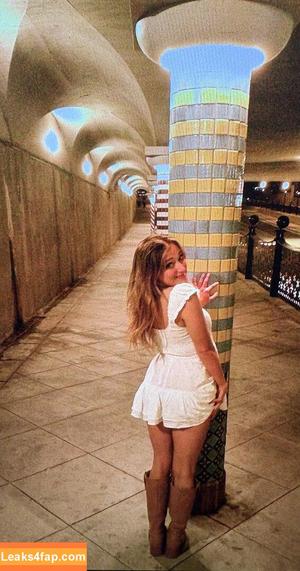 Katsiaryna Kavaleva photo #0114