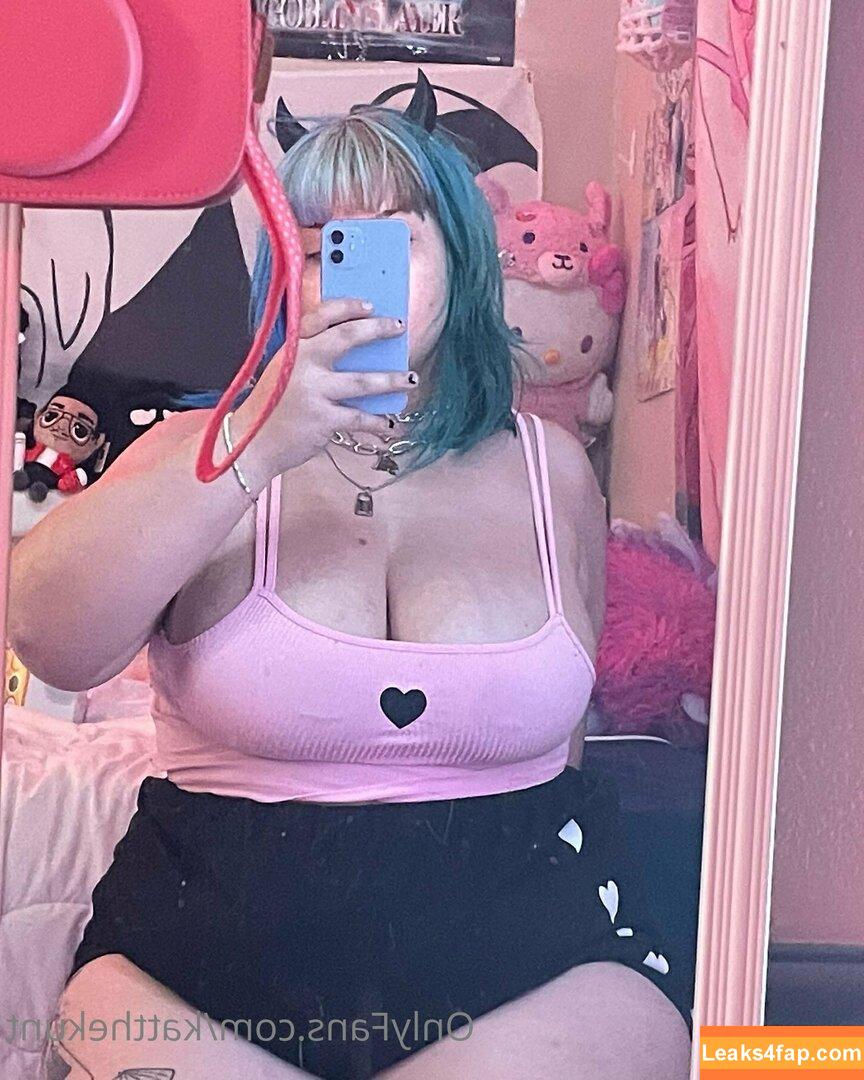 KatTheKunt / katthemilfykunt leaked photo photo #0007