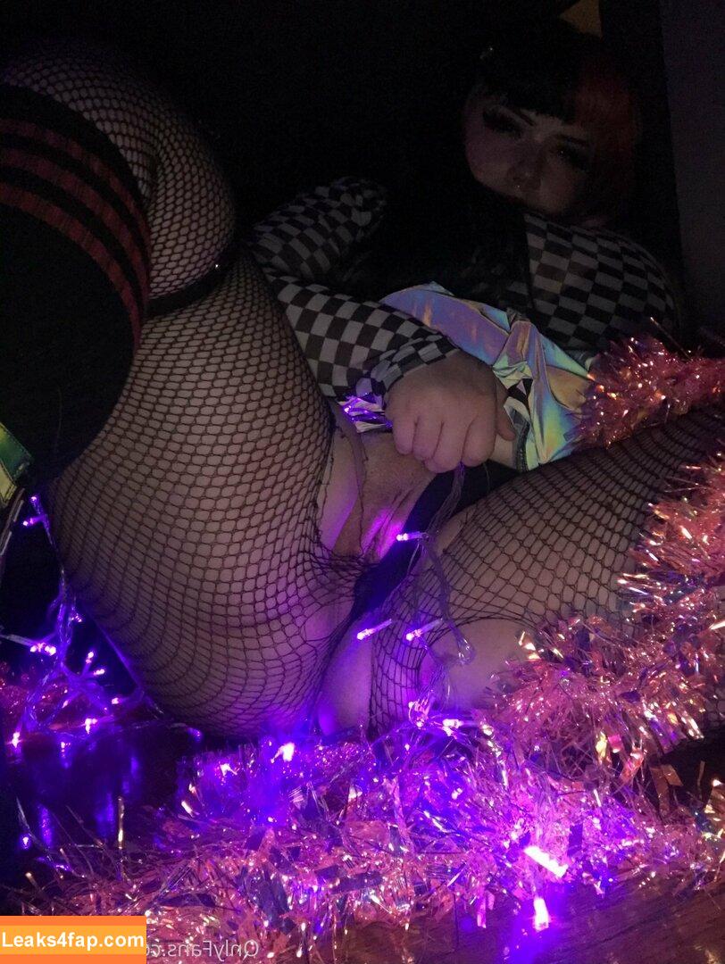 KatTheKunt / katthemilfykunt leaked photo photo #0165