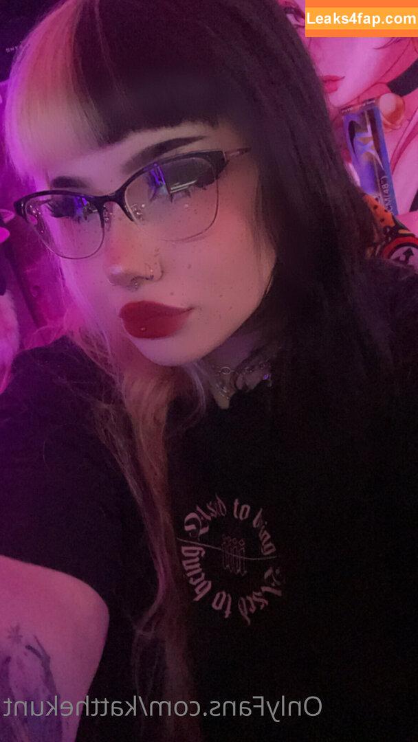 KatTheKunt / katthemilfykunt leaked photo photo #0238