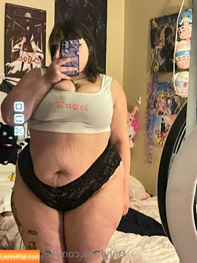 KatTheKunt / katthemilfykunt leaked photo photo #0270