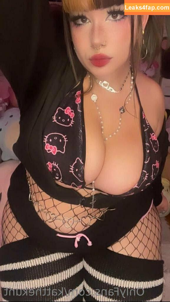 KatTheKunt / katthemilfykunt leaked photo photo #0285