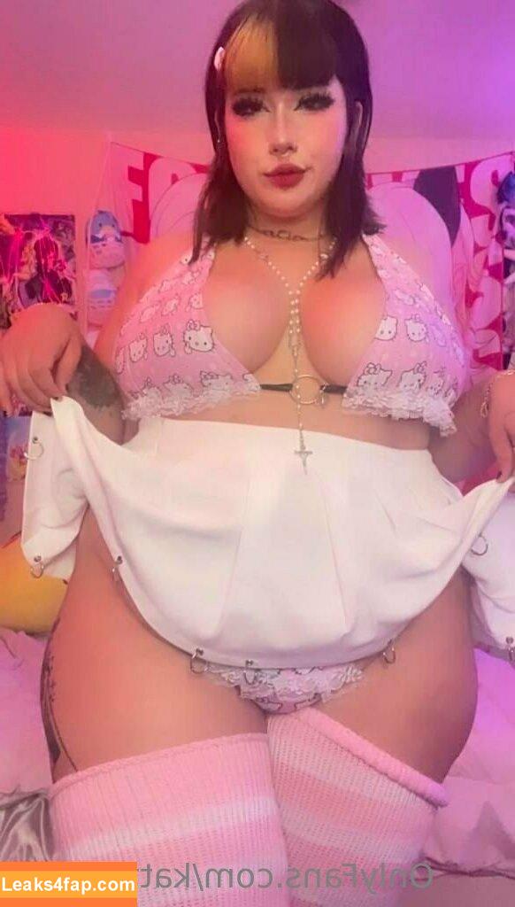 KatTheKunt / katthemilfykunt leaked photo photo #0297