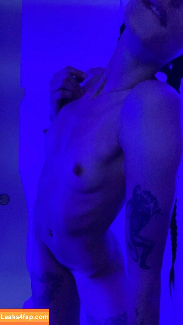 KatWoods / Katsstoned leaked photo photo #0590