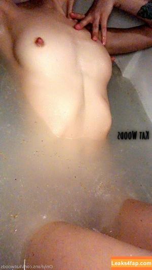 KatWoods photo #0059