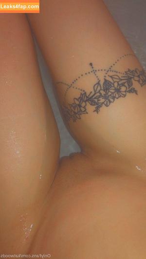 KatWoods photo #0158