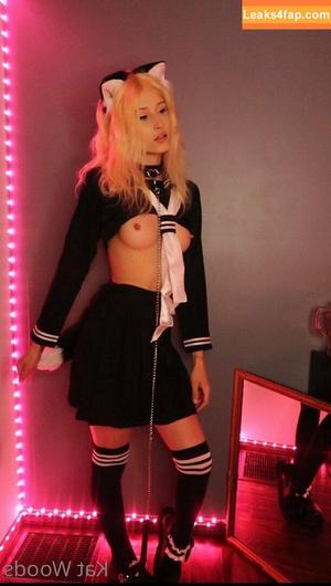 KatWoods photo #0262