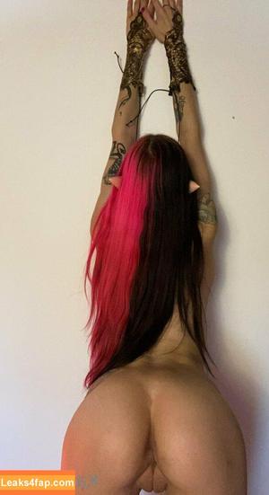 KatWoods photo #0359