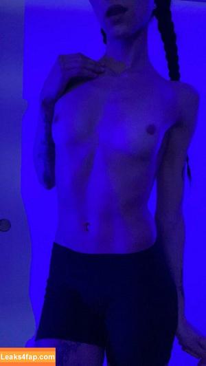 KatWoods photo #0568