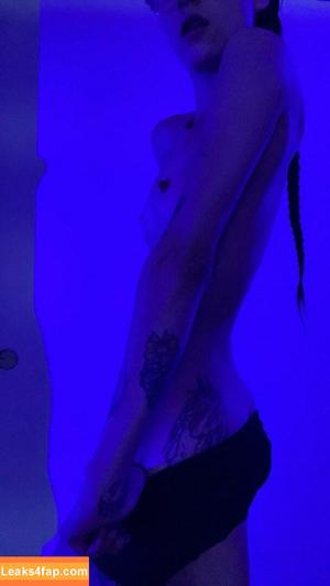 KatWoods photo #0572