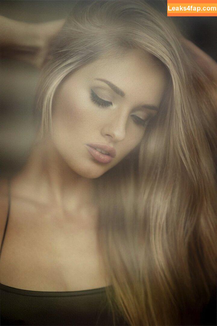 Katy Hollick / katyhollick слитое фото фото #0021