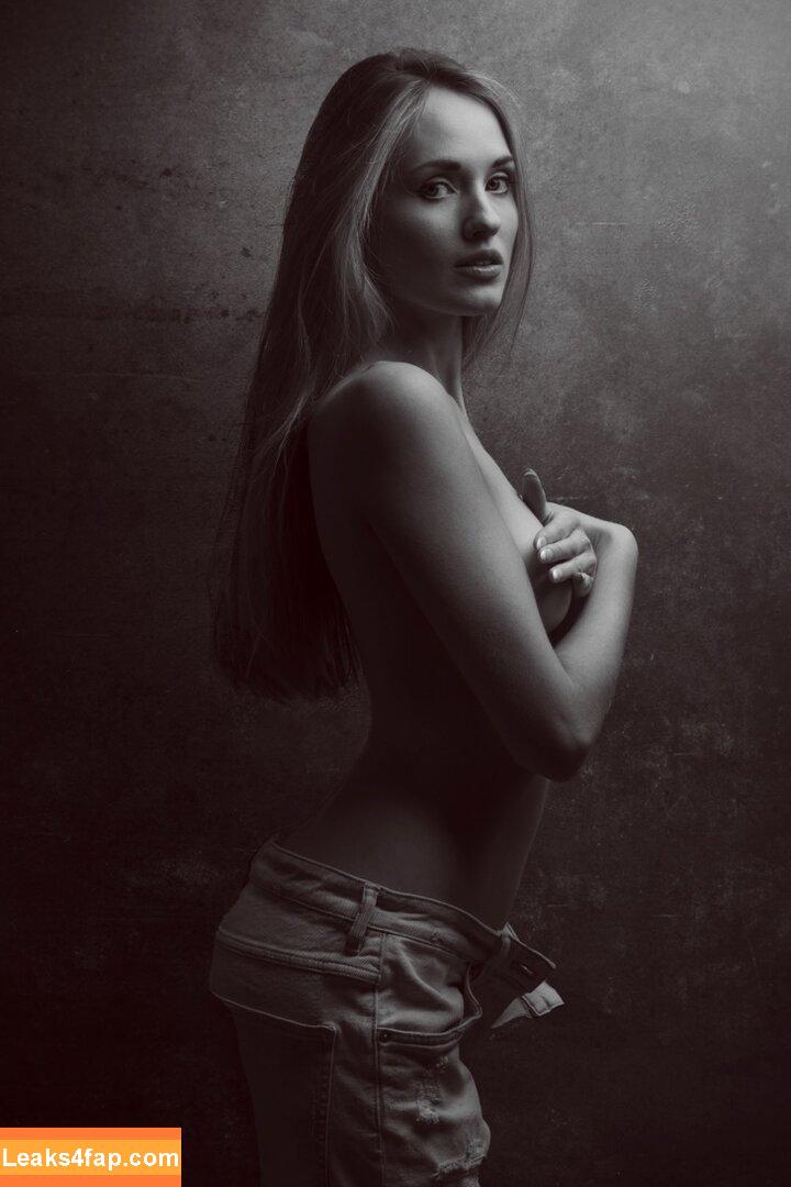 Katy Hollick / katyhollick слитое фото фото #0030