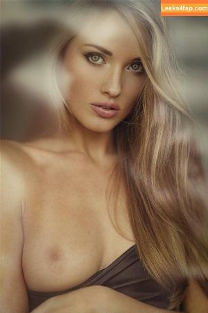 Katy Hollick photo #0019