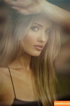 Katy Hollick photo #0020