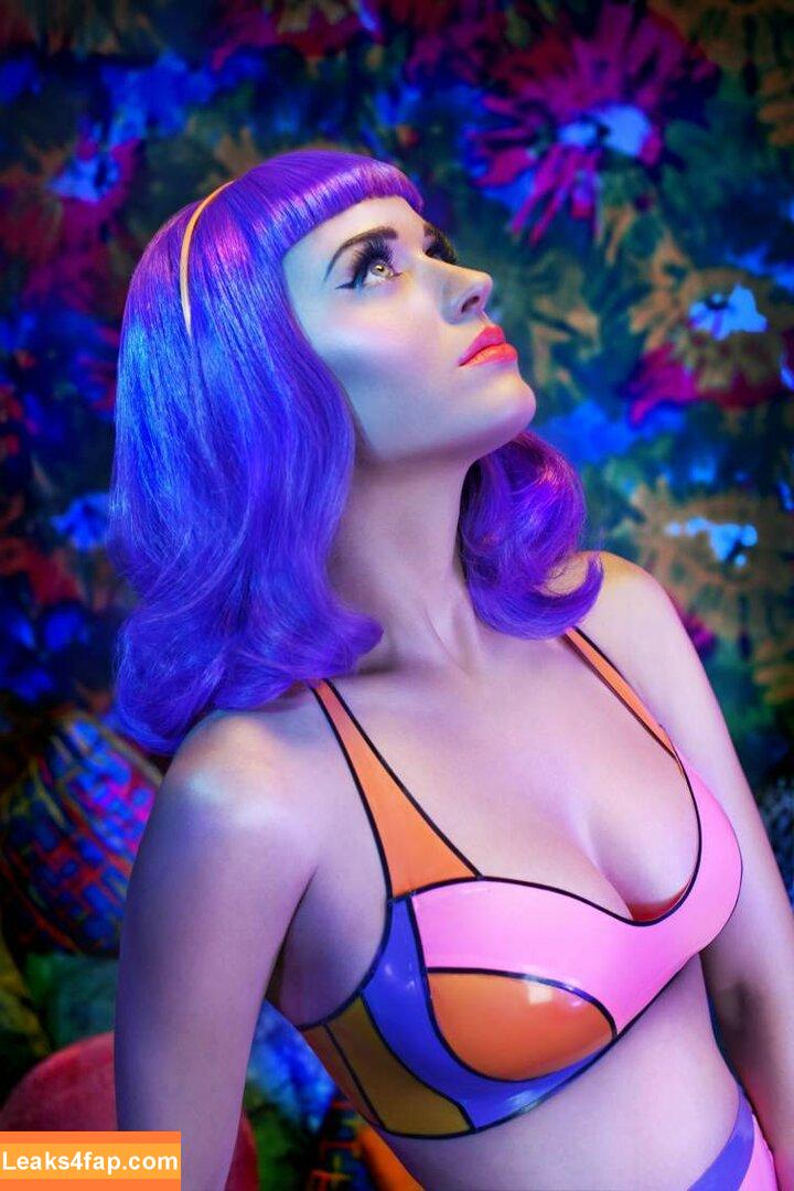Katy Perry / katyperry слитое фото фото #0581