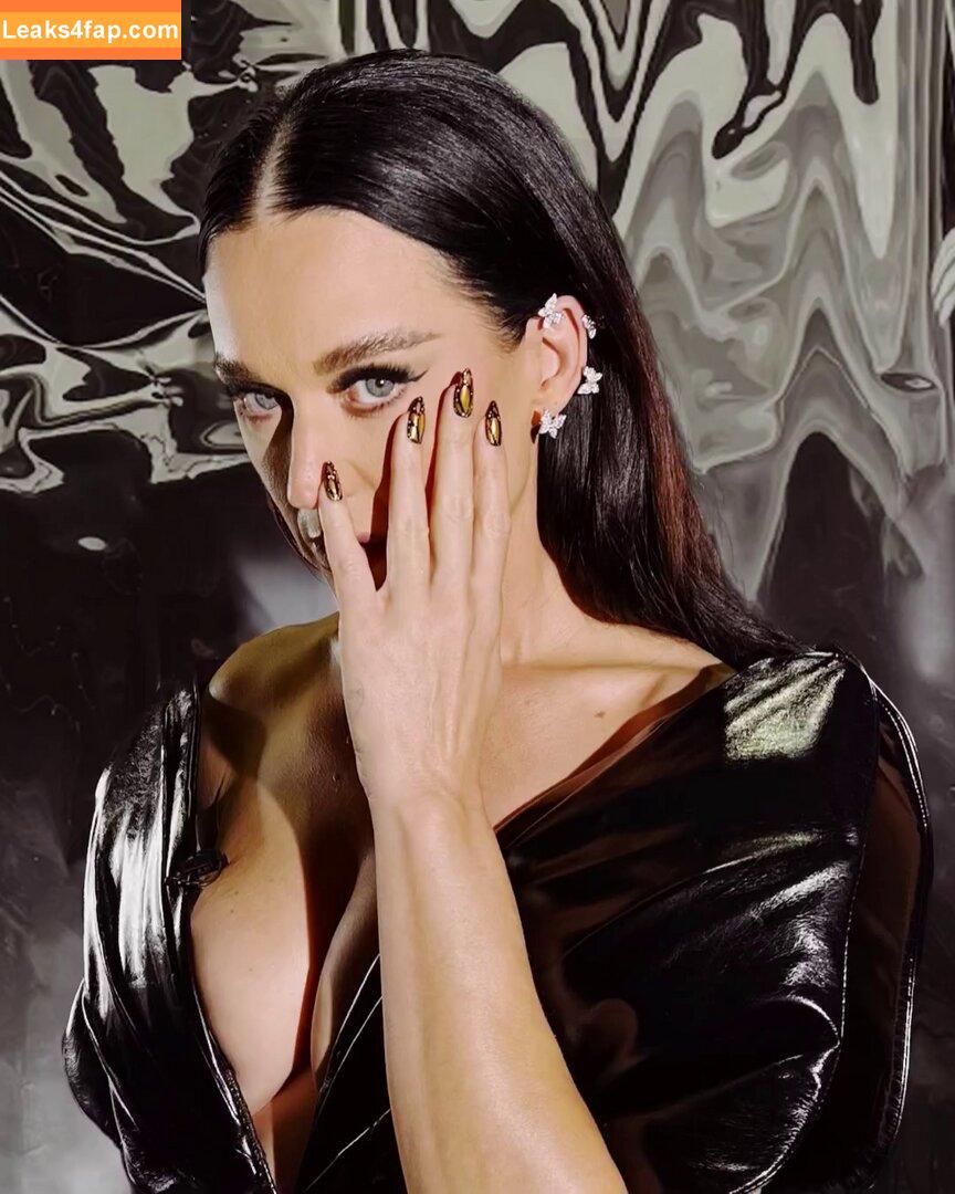 Katy Perry / katyperry слитое фото фото #2017
