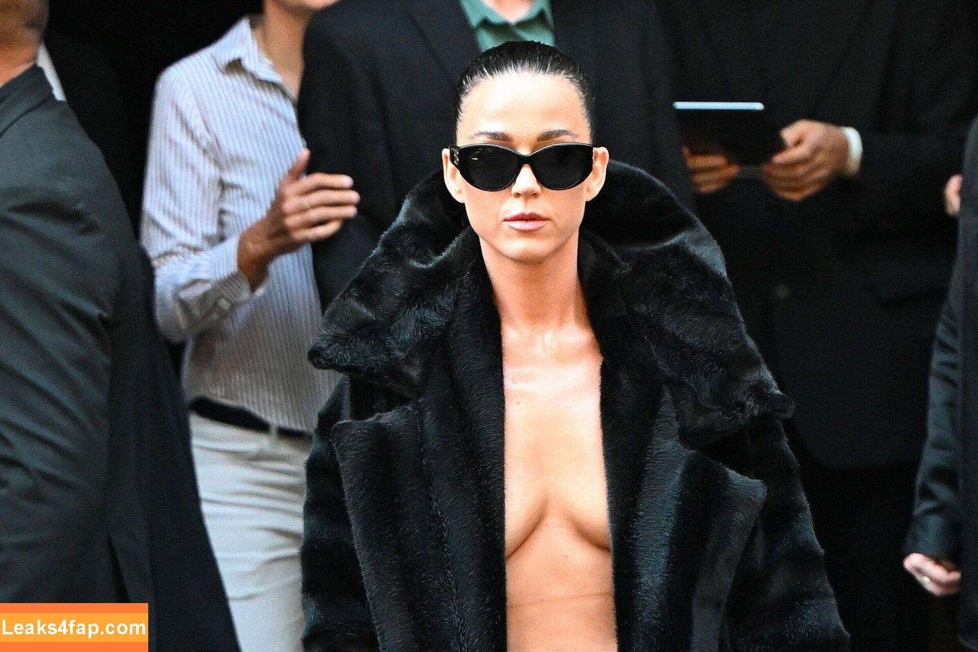 Katy Perry / katyperry слитое фото фото #2345