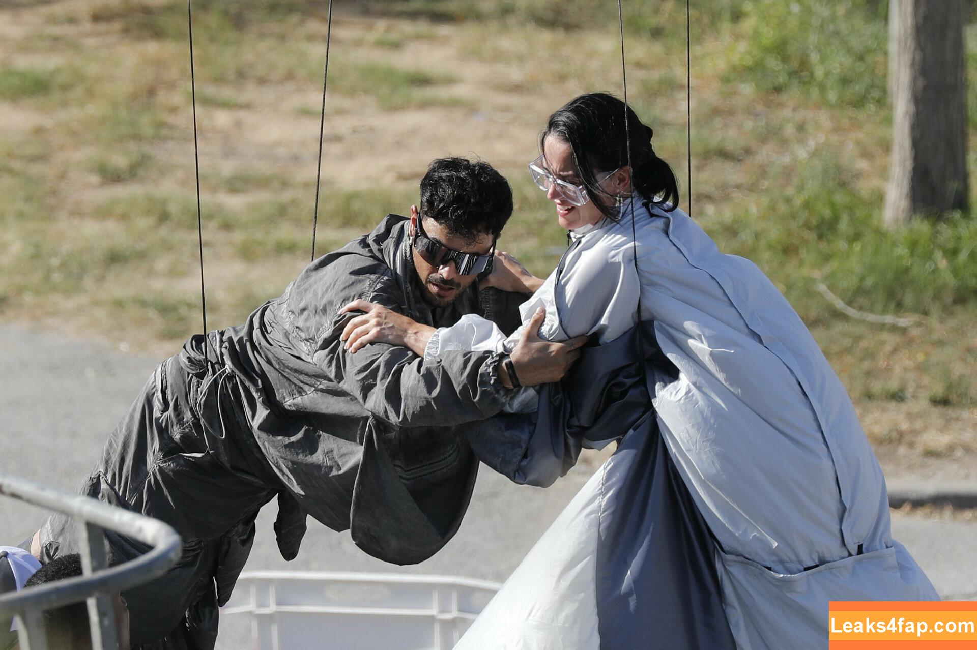 Katy Perry / katyperry слитое фото фото #2379