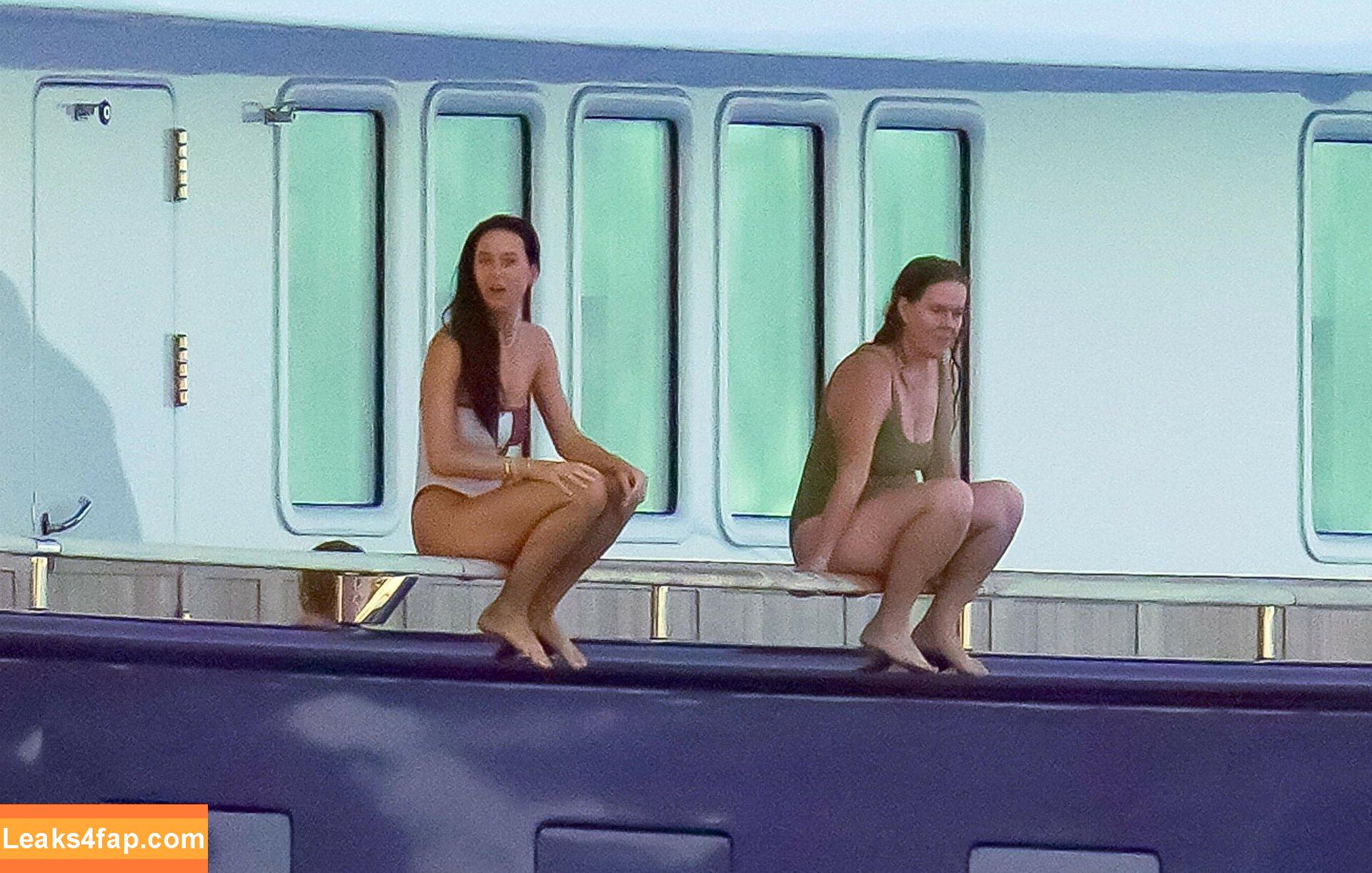 Katy Perry / katyperry слитое фото фото #2547