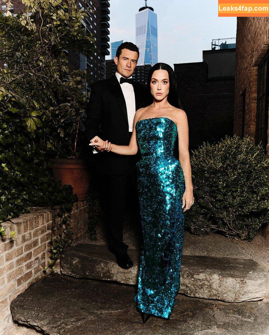 Katy Perry / katyperry слитое фото фото #3001