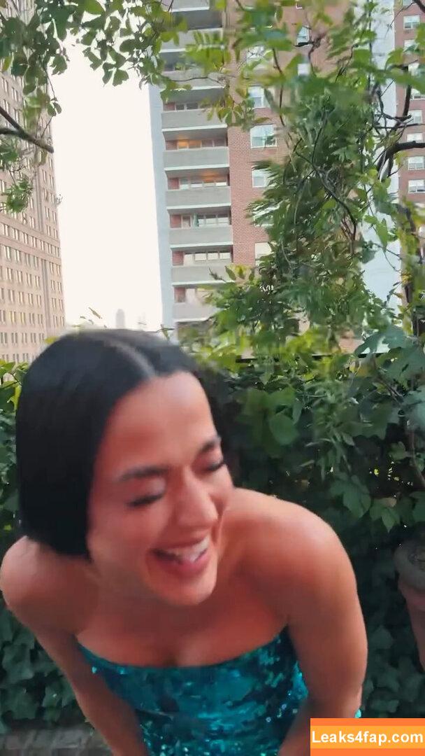 Katy Perry / katyperry слитое фото фото #3008