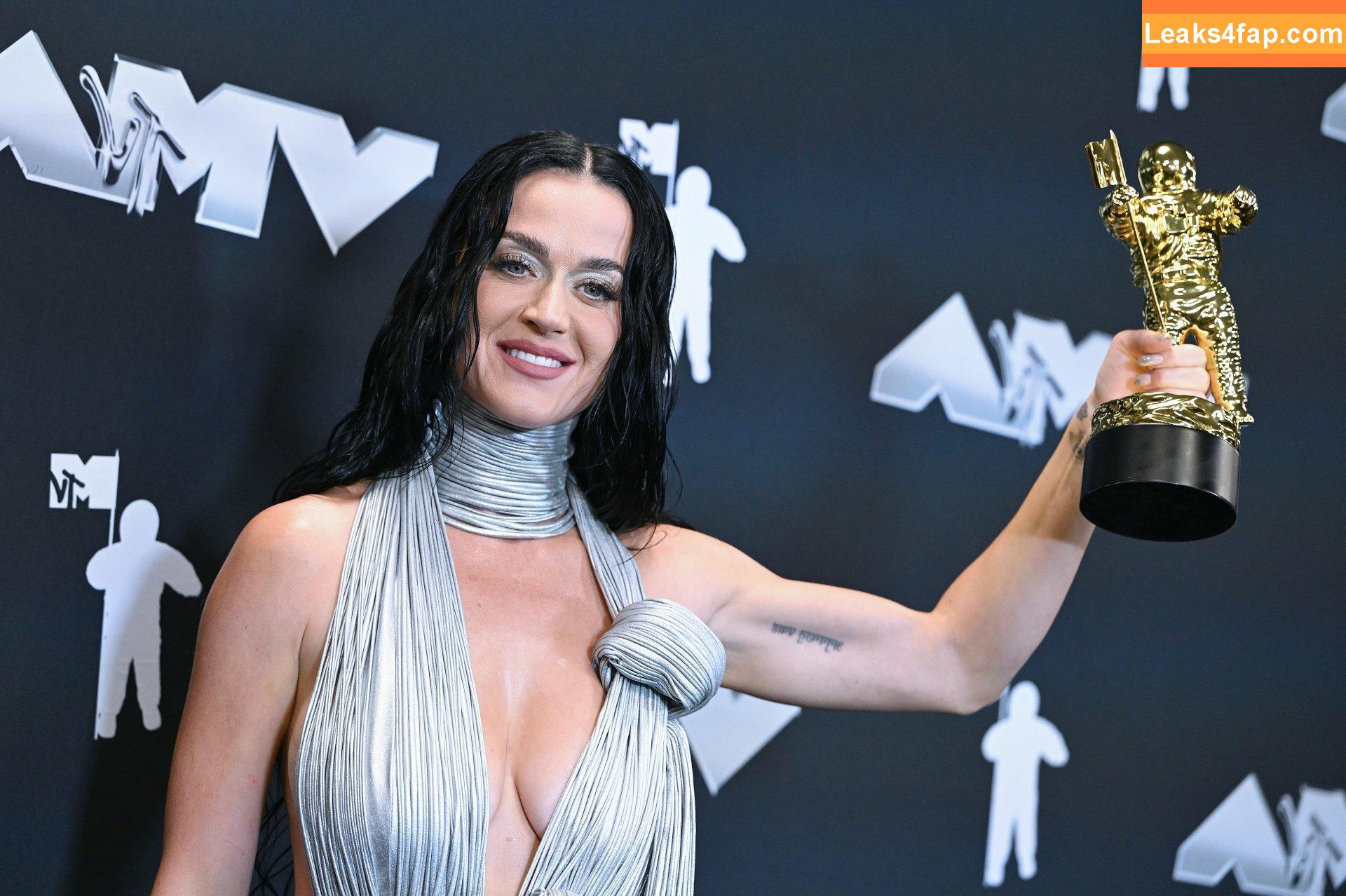 Katy Perry / katyperry слитое фото фото #3016