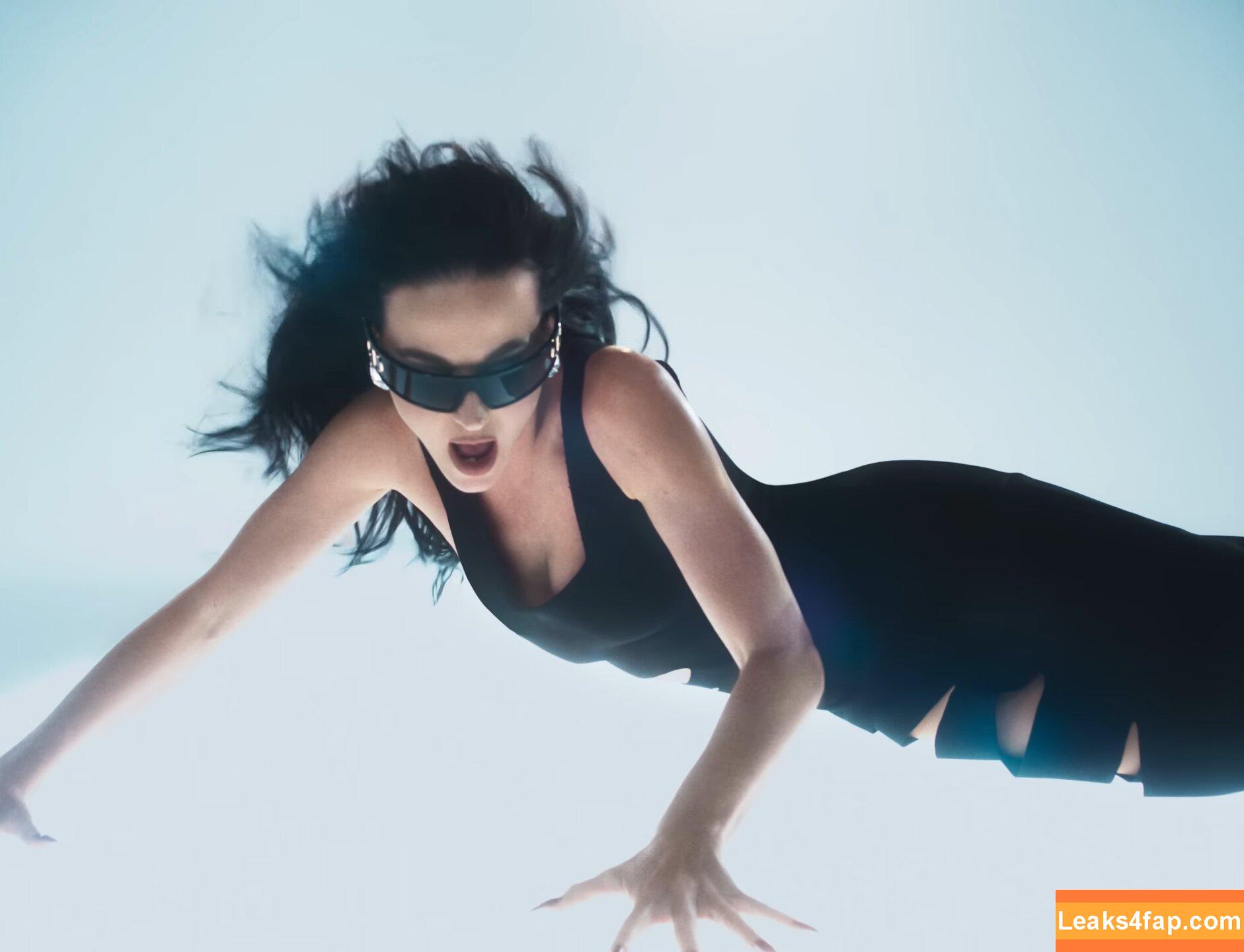 Katy Perry / katyperry слитое фото фото #3115