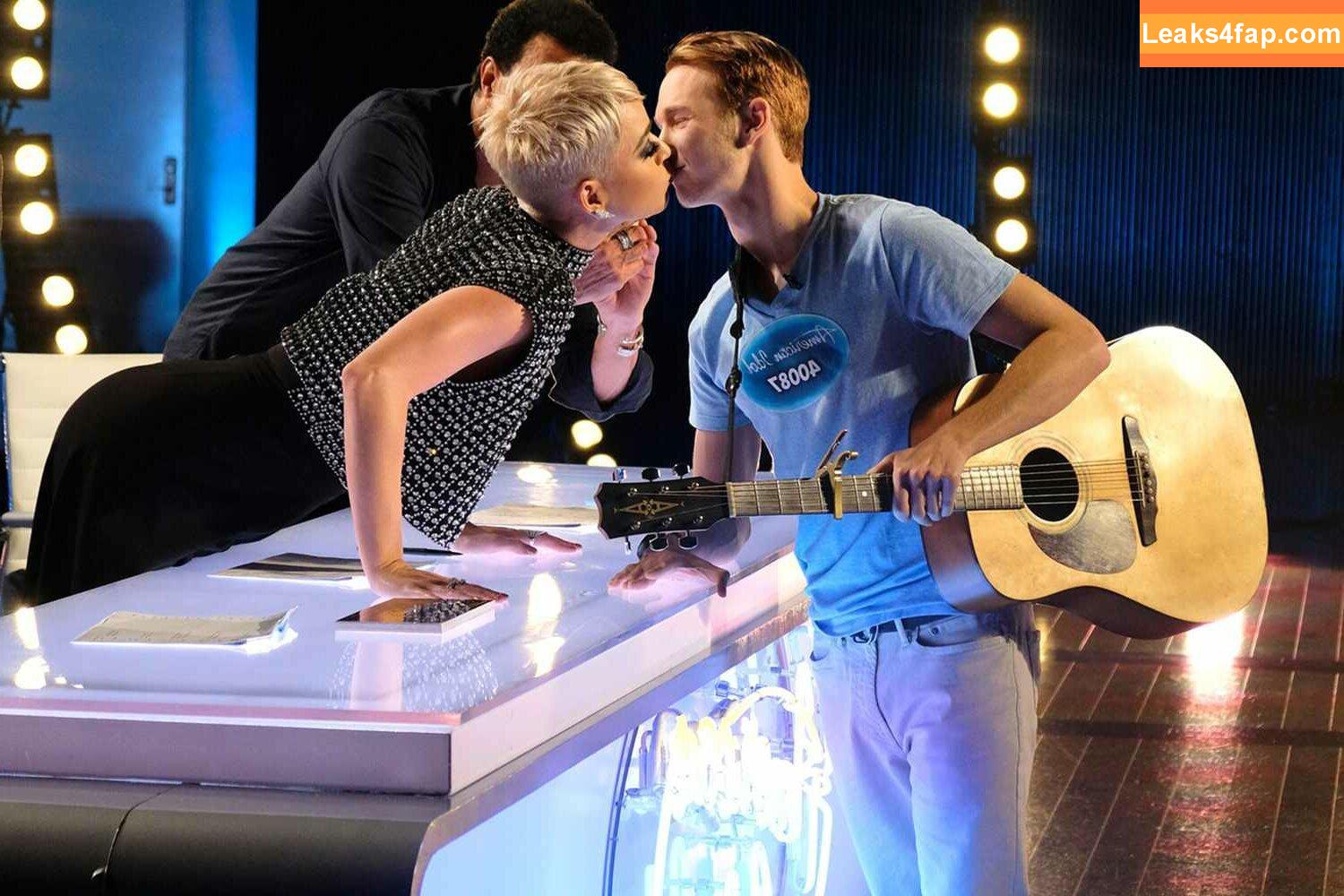 Katy Perry / katyperry слитое фото фото #3370