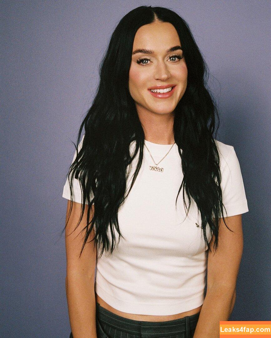 Katy Perry / katyperry слитое фото фото #3387