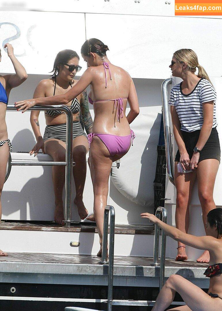 Katy Perry / katyperry слитое фото фото #3424