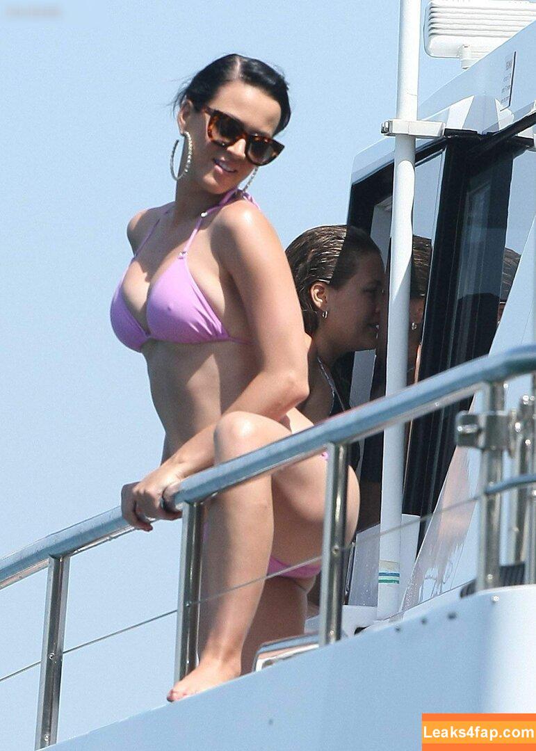 Katy Perry / katyperry слитое фото фото #3429
