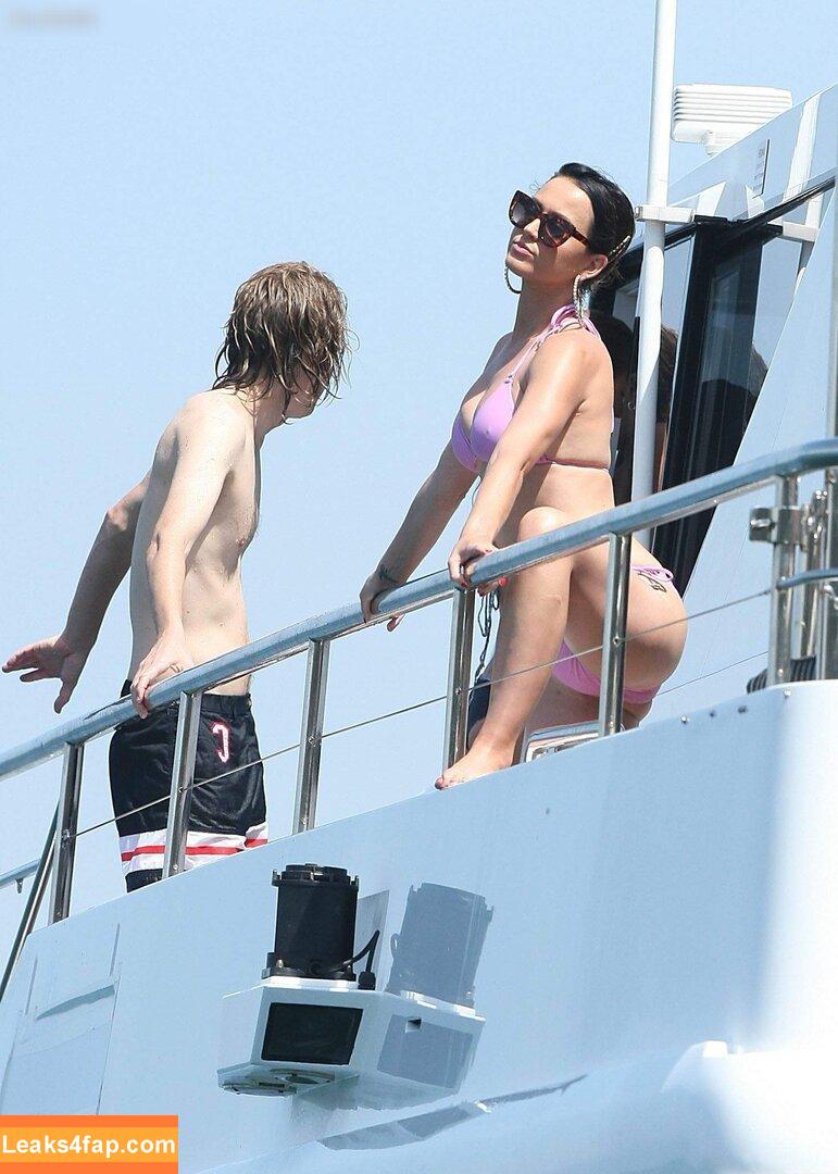 Katy Perry / katyperry слитое фото фото #3433